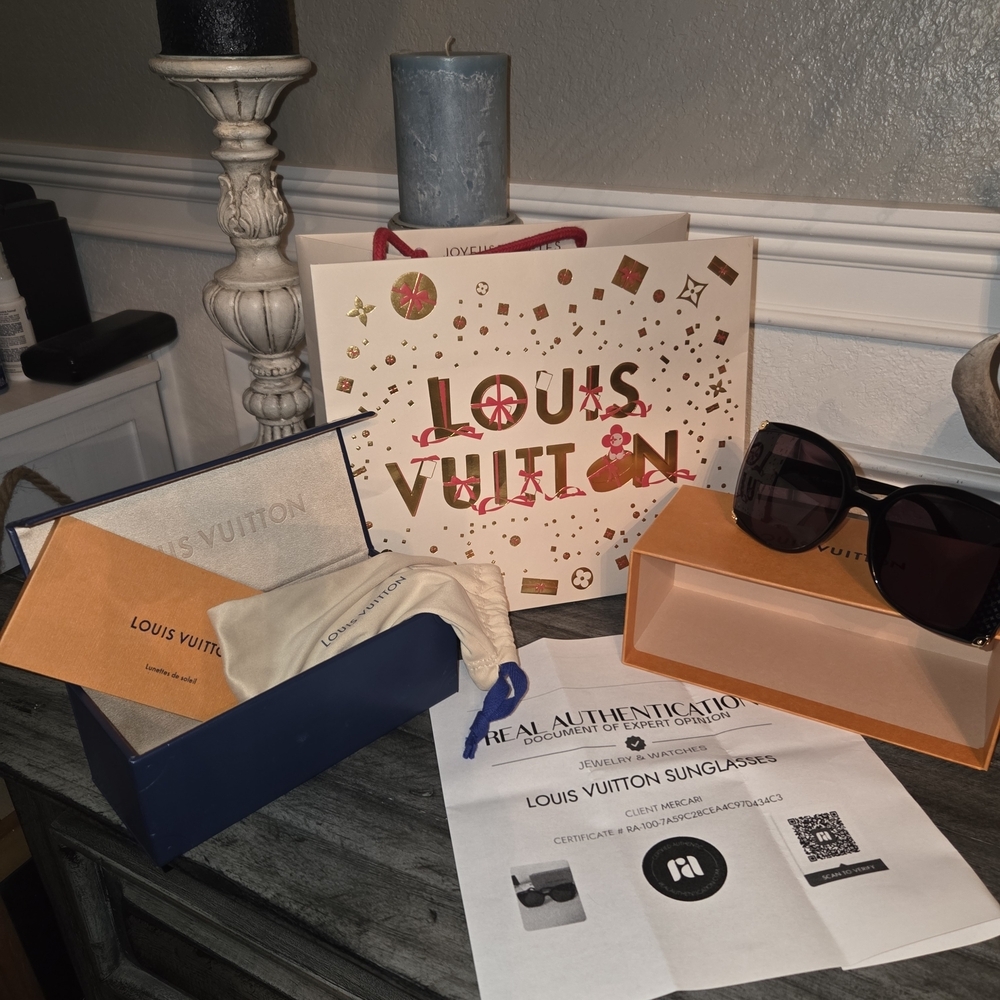 Louis Vuitton Sunglasses with Case. Full Inclusion W/COA - Picture 11 of 13